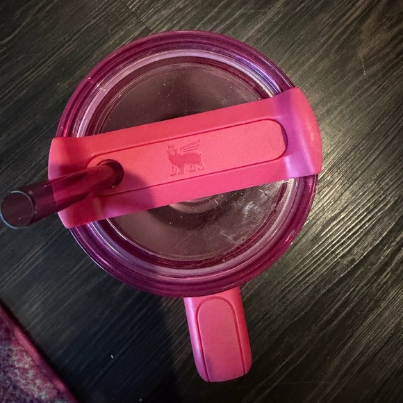 Starbucks X Stanley 2024 Holiday Berry Pink Glitter Tumbler - Picture 3 of 4